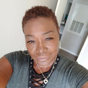 Meet your Posher, Simone